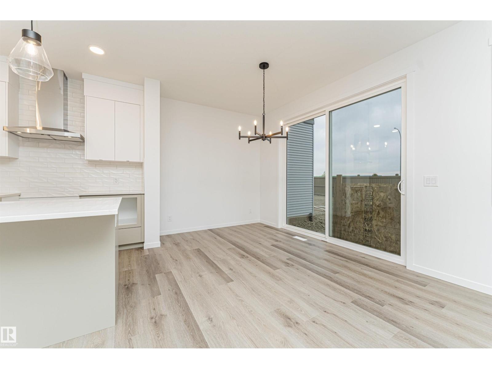 Property photograph 13 for MLS E4514290