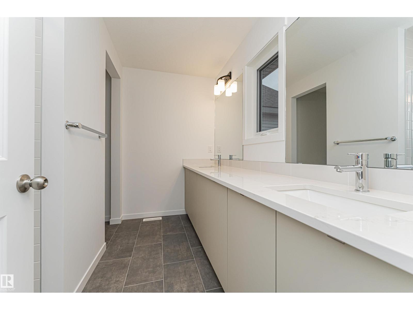 Property photograph 19 for MLS E4514290