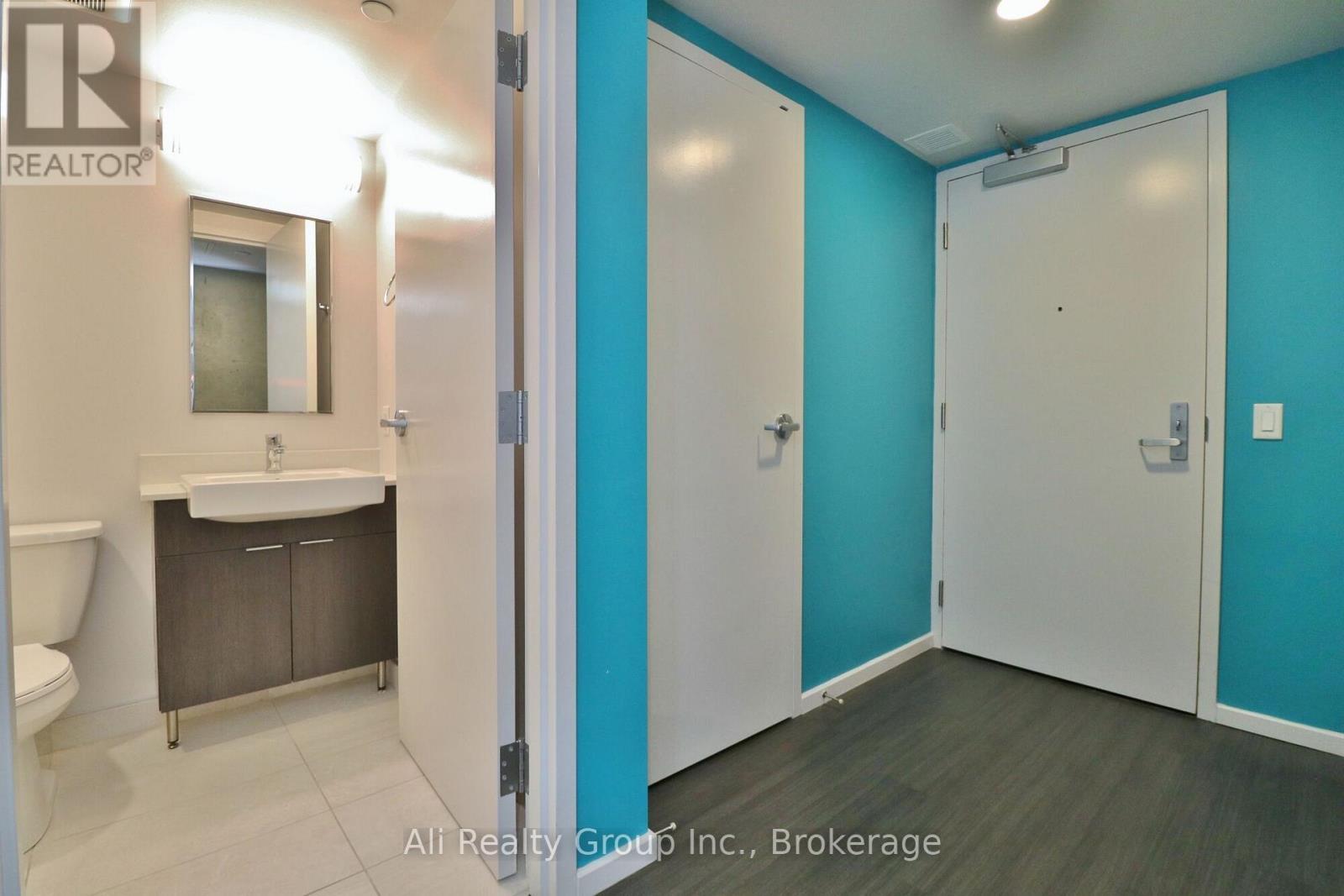 1601 - 105 CHAMPAGNE AVENUE S, Ottawa — photo 2