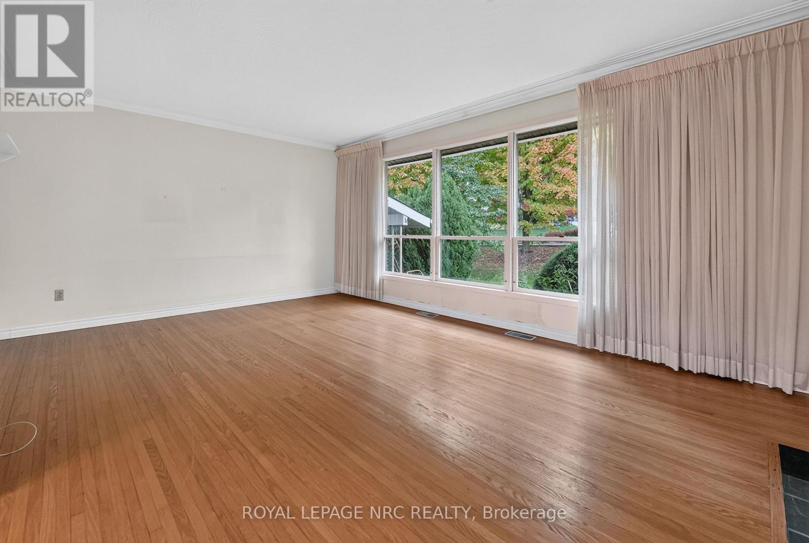 126 WOODSIDE DRIVE, St. Catharines (Glendale/Glenridge) — photo 9