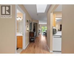 Primary Bedroom - 307 Browne Road Unit# 305, Vernon, BC V1T7M2 Photo 8