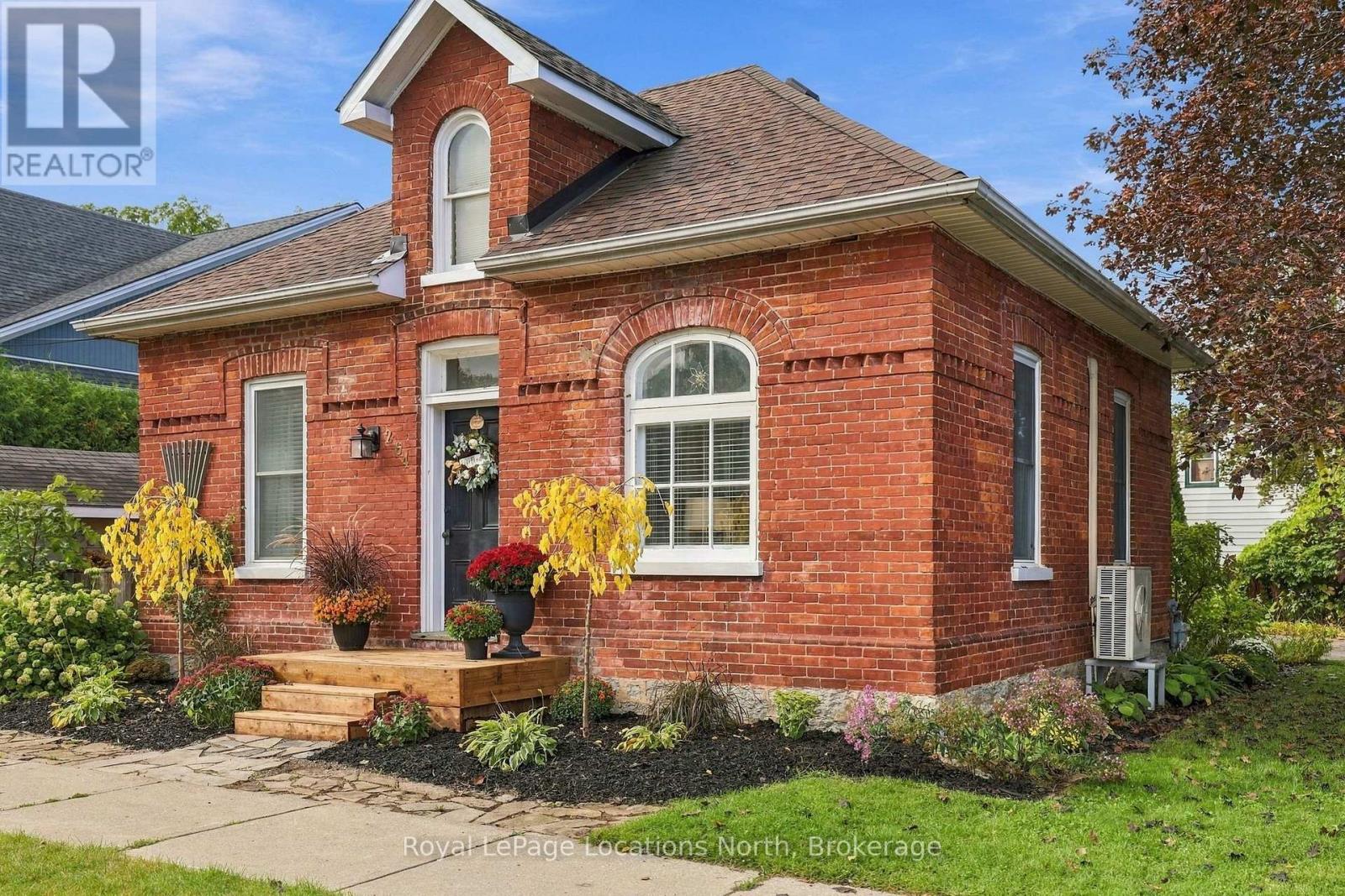 264 SAINT PAUL STREET, Collingwood