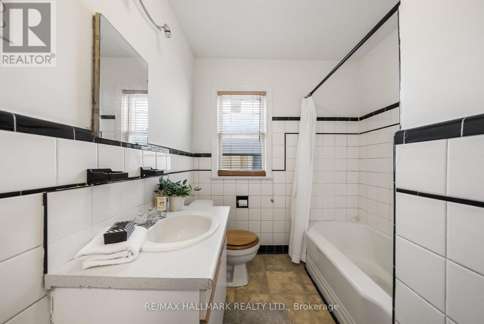 50 Connaught Avenue, Toronto, ON photo 17