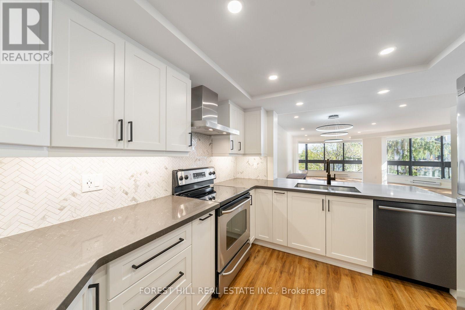 509- 10 Kenneth Avenue, Toronto, ON photo 13