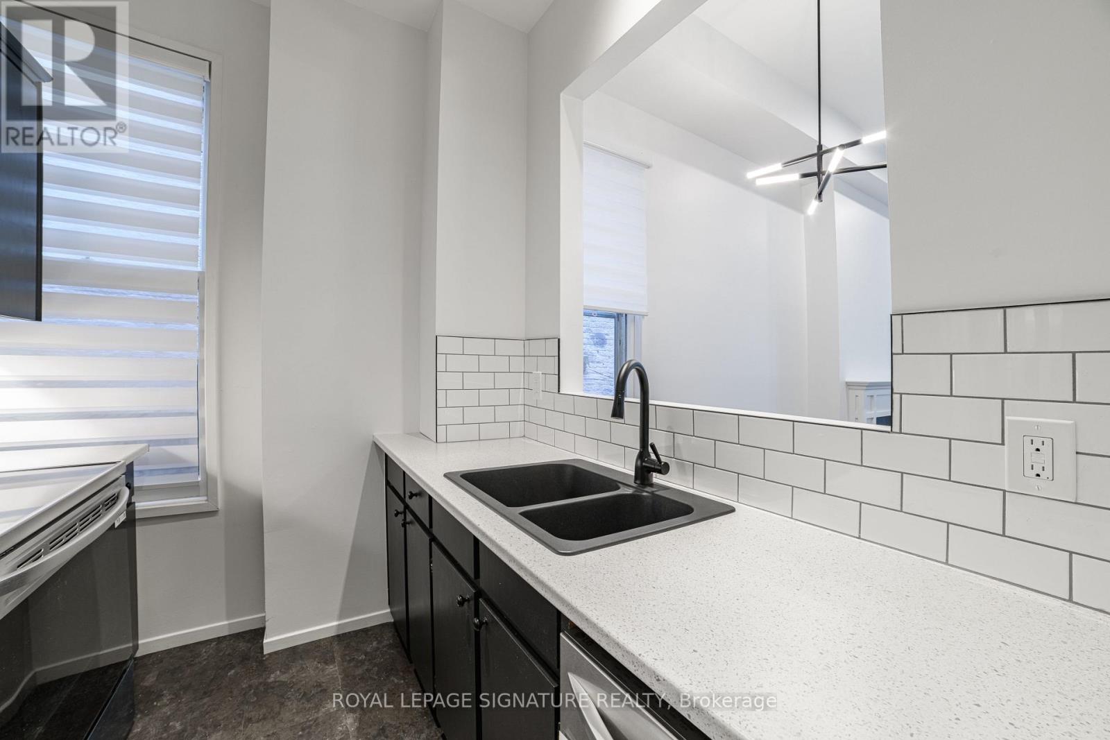 MAIN - 103 GLOUCESTER STREET, Toronto (Church-Yonge Corridor) — photo 6