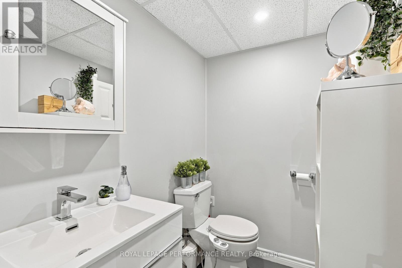 1394 SANDY HILL ROAD - 19