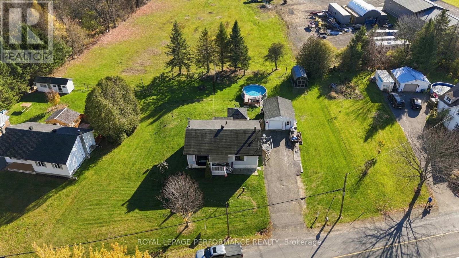1394 SANDY HILL ROAD - 32