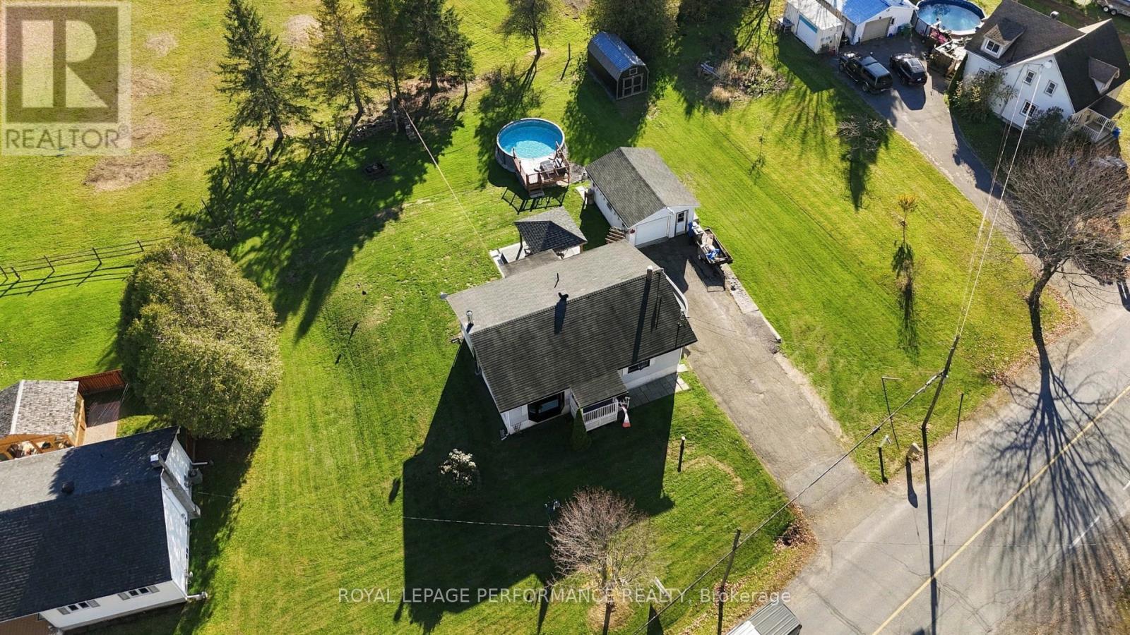 1394 SANDY HILL ROAD - 35