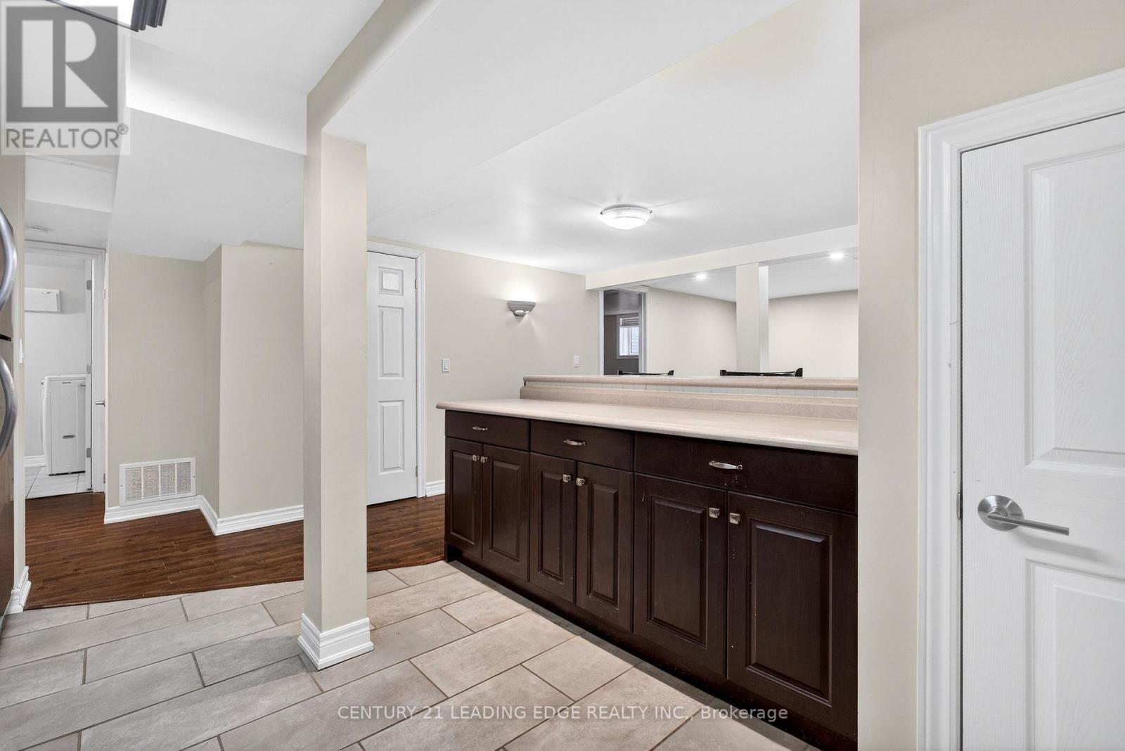 Basement- 303 Rossland Road West, Whitby, ON photo 16