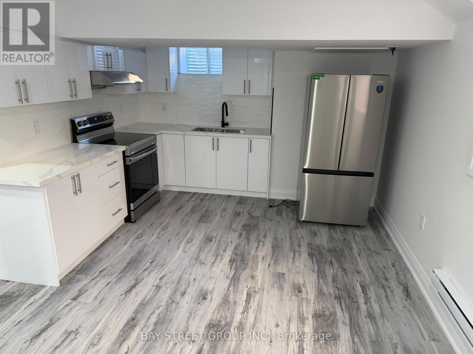 BASEMENT APPARTMENT - 2918 SCOTCH PINE LANE, Pickering — photo 5