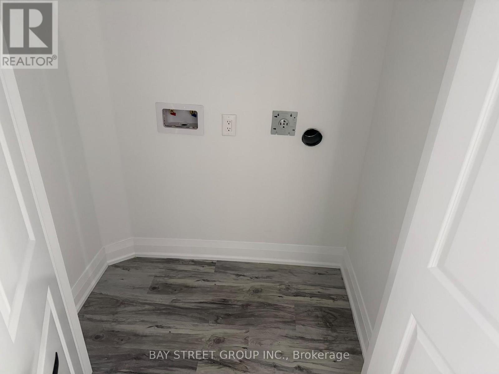 BASEMENT APPARTMENT - 2918 SCOTCH PINE LANE, Pickering — photo 9