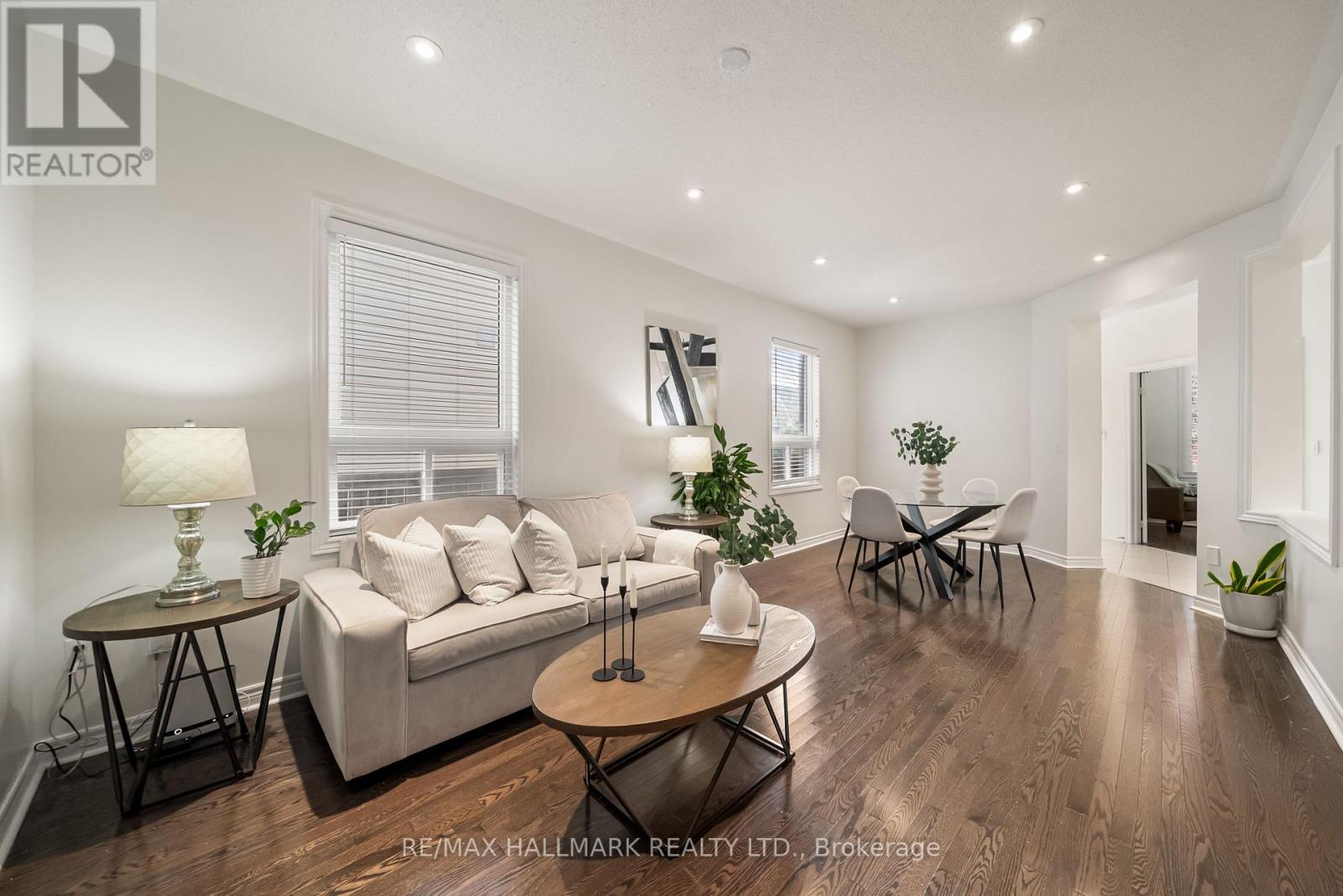583 Fleetwood Drive, Oshawa, ON photo 13