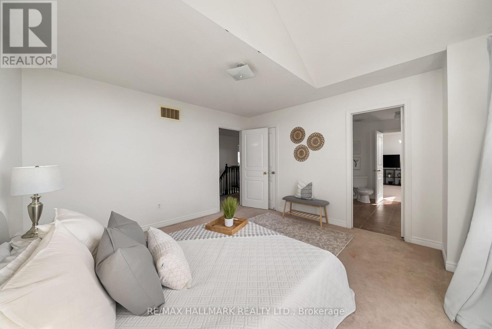 583 Fleetwood Drive, Oshawa, ON photo 28