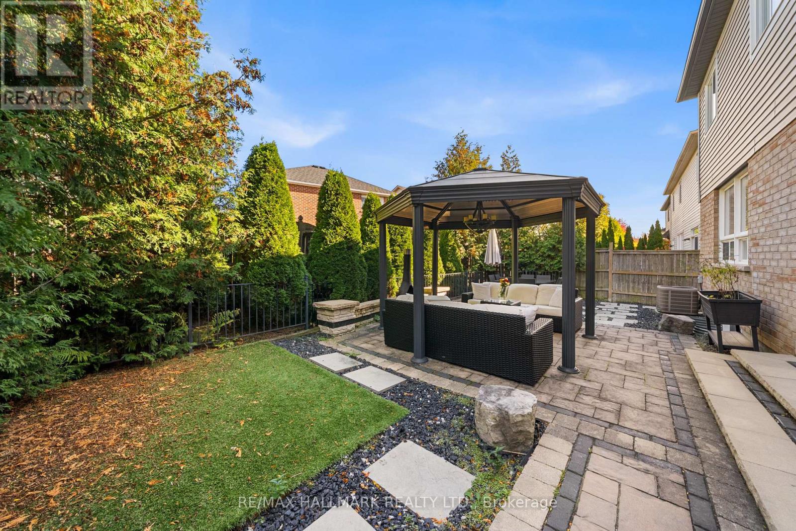 583 Fleetwood Drive, Oshawa, ON photo 48