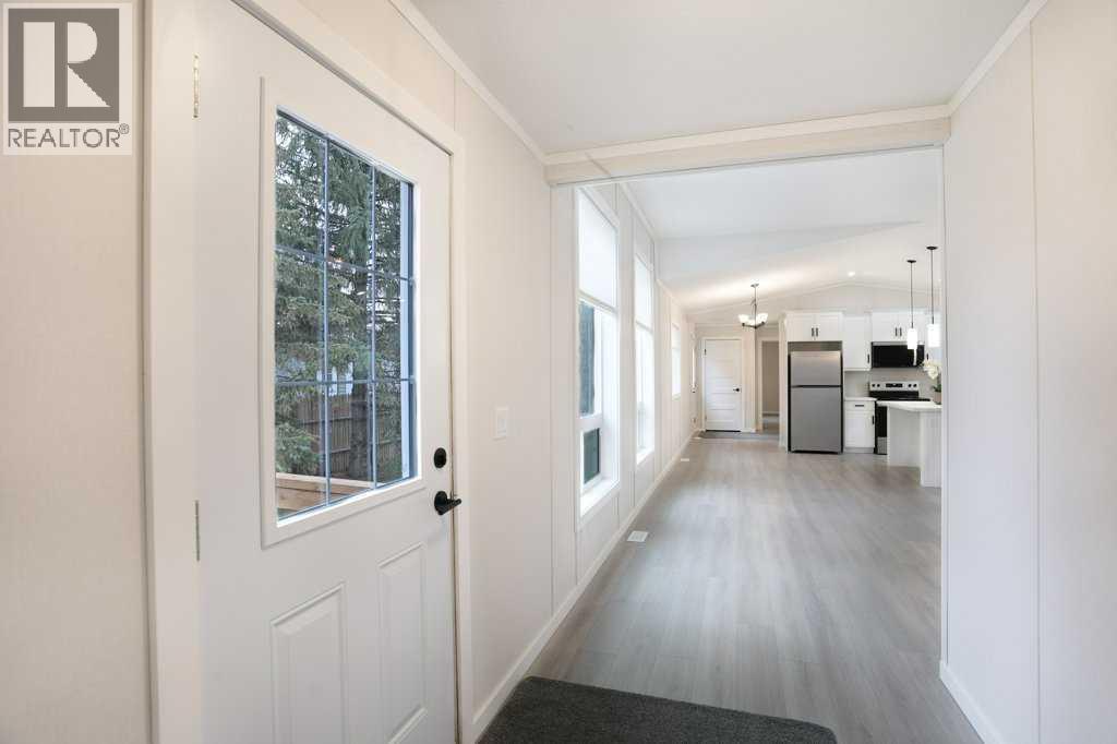 437 Margaret Avenue, Duchess — photo 4