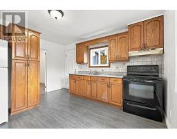 202 Ferndale Drive N, Barrie, ON L4N9W1 Photo 11