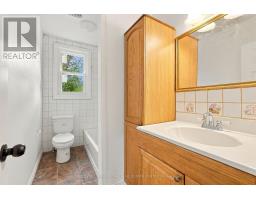 202 Ferndale Drive N, Barrie, ON L4N9W1 Photo 18