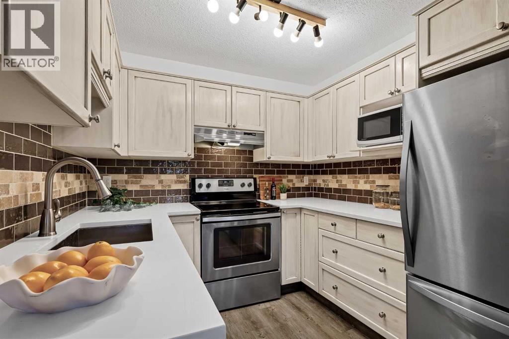 25, 156 Canoe Drive SW, photo 10 of 40