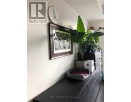 411 - 2 Old Mill Drive, Toronto, ON M6S7Z8 Photo 11