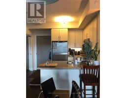 411 - 2 Old Mill Drive, Toronto, ON M6S7Z8 Photo 9