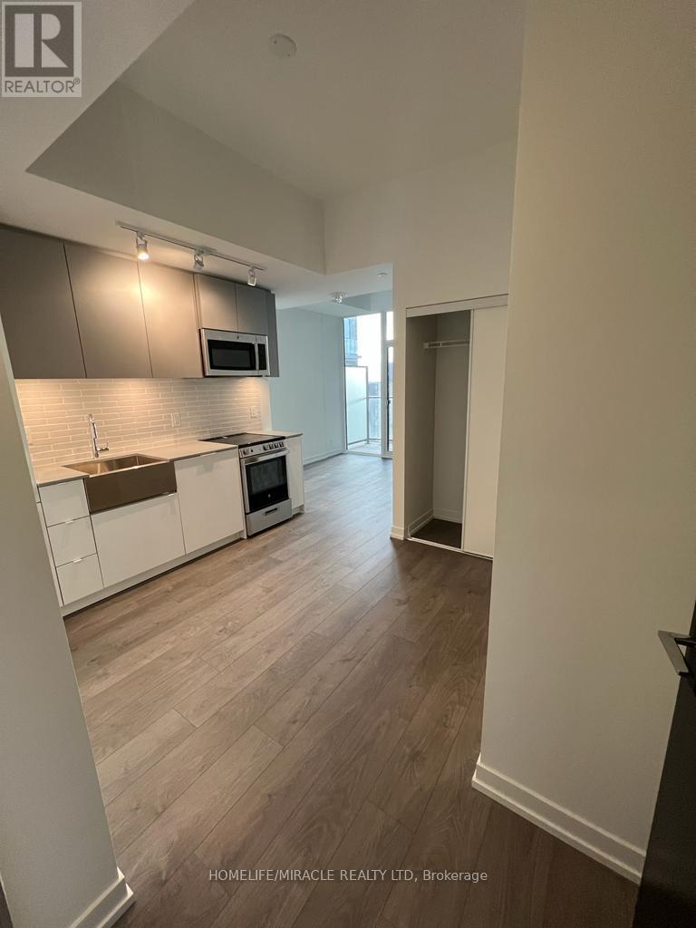 914 - 270 DUFFERIN STREET, Toronto (South Parkdale) — photo 2