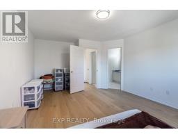 37 - 200 Cresthaven Road, Brampton, ON L7A1J5 Photo 9