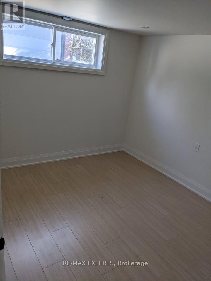 BSMT - 41 GORT AVENUE, Toronto (Alderwood) — photo 4