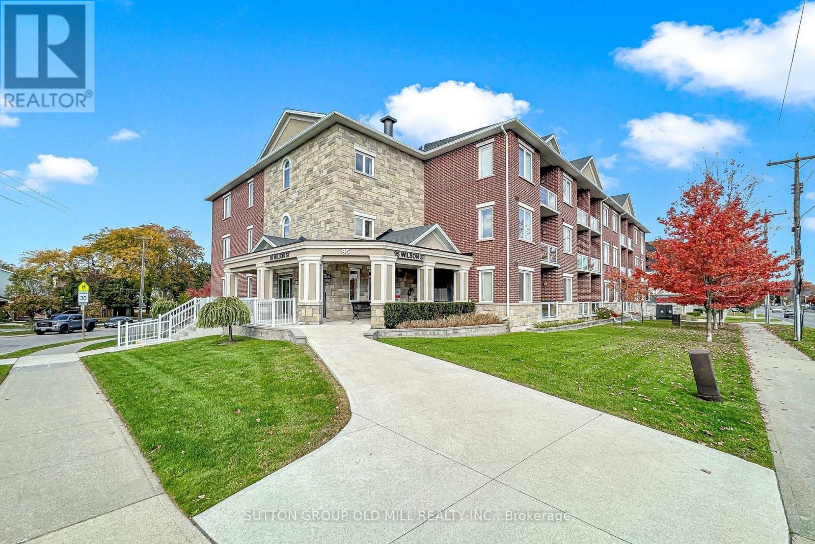 102 - 95 WILSON ST STREET W, Hamilton (Ancaster) — photo 2