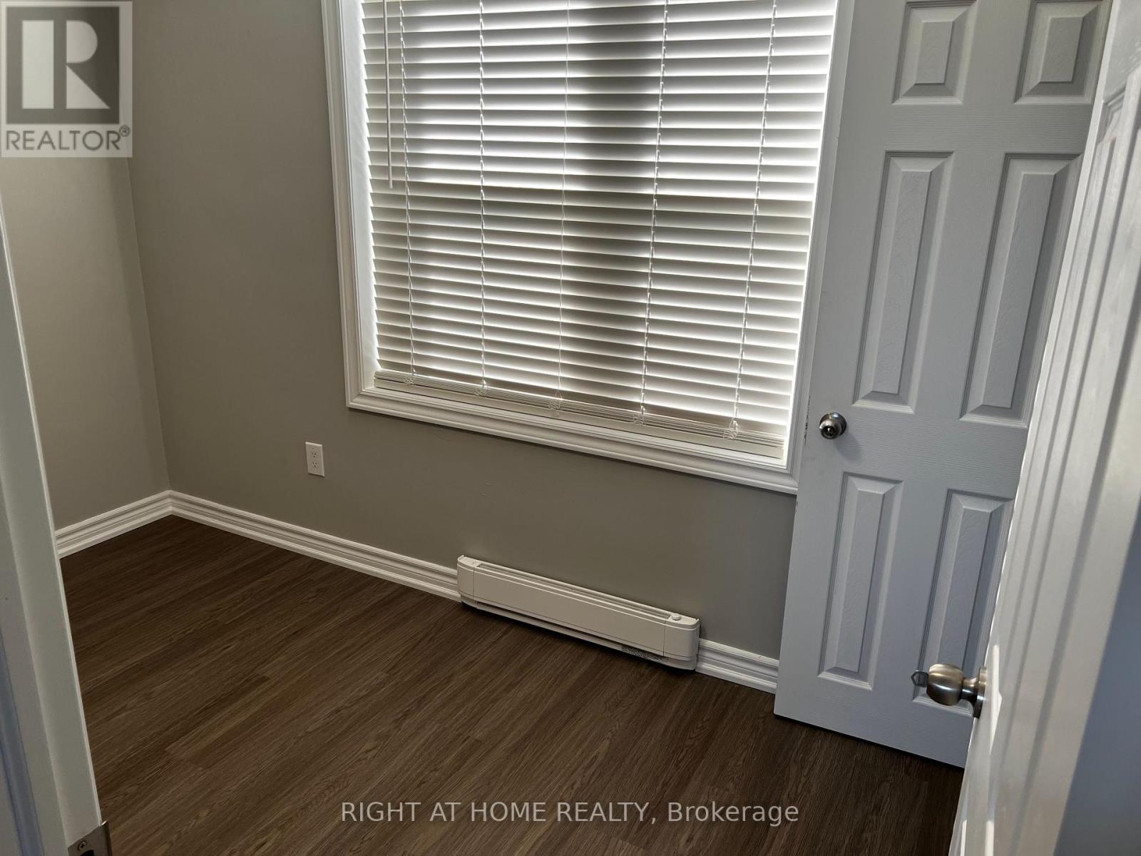 UNIT 6 - 4 GROSVENOR AVENUE S, Hamilton (Delta) — photo 9