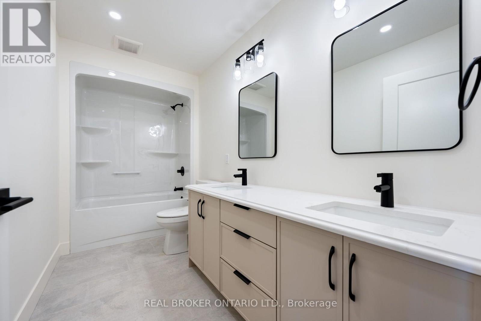 3- 153 DAVIS Street, Southwest Middlesex, ON photo 22