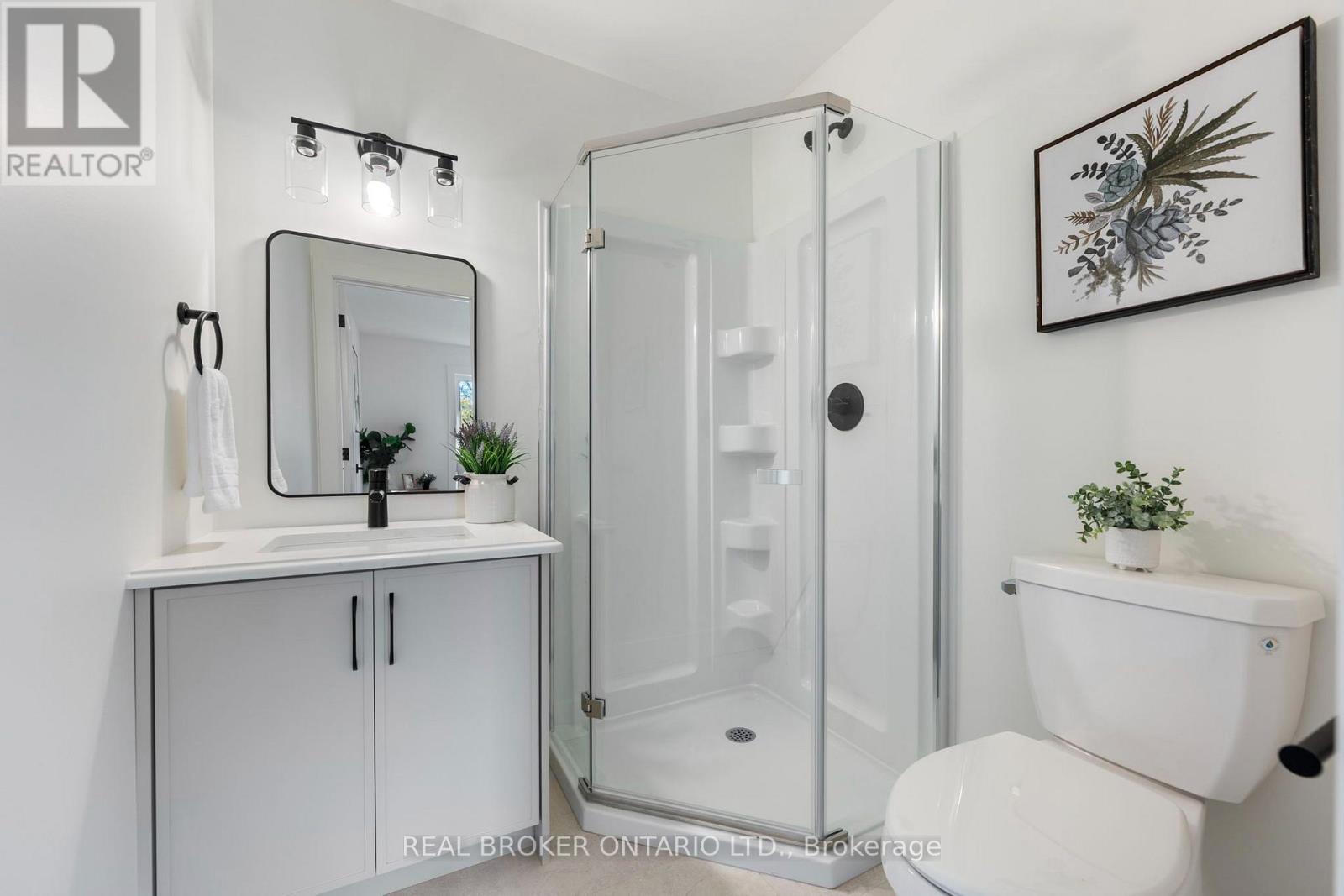 4- 151 DAVIS Street, Southwest Middlesex, ON photo 16
