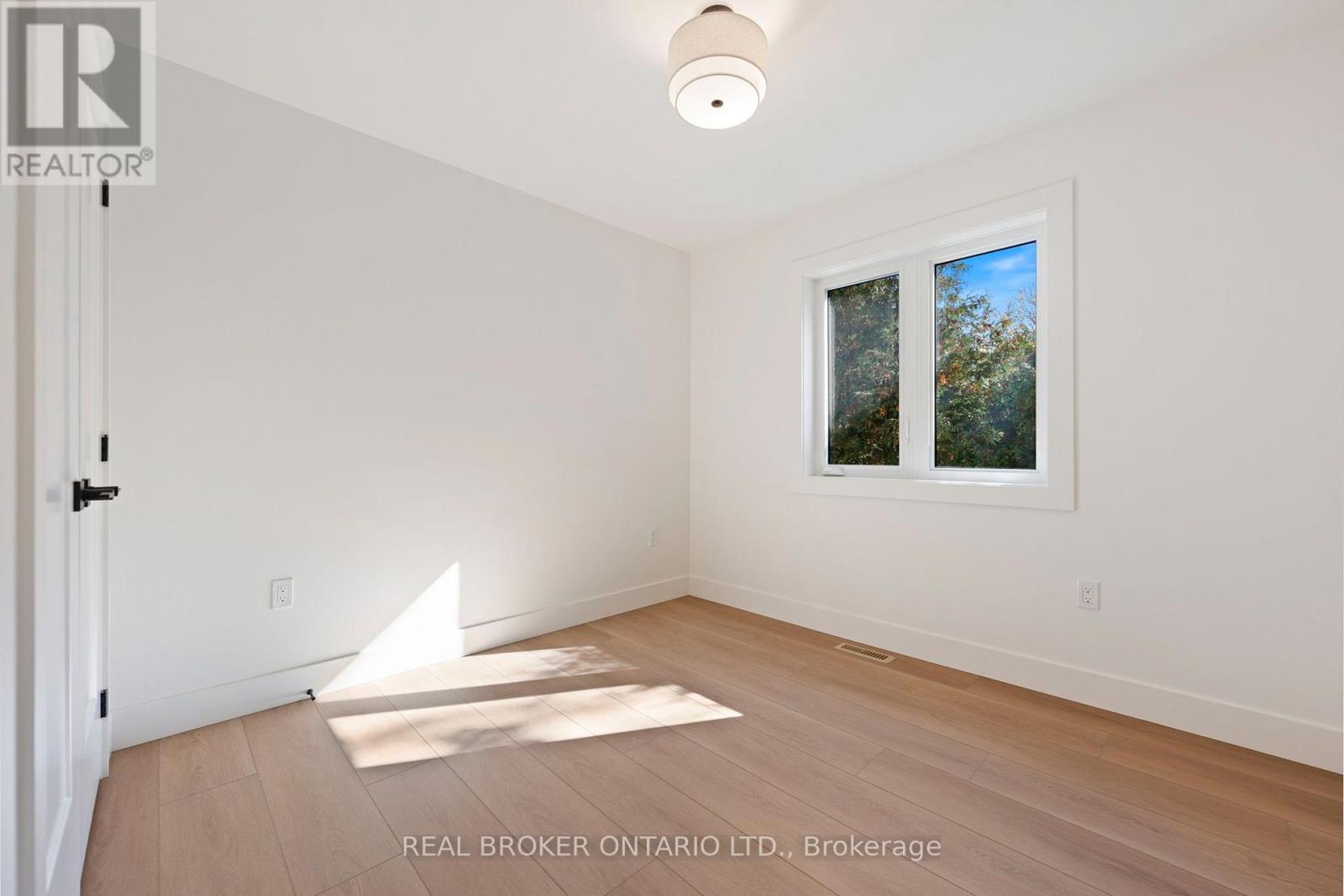 4- 151 DAVIS Street, Southwest Middlesex, ON photo 17