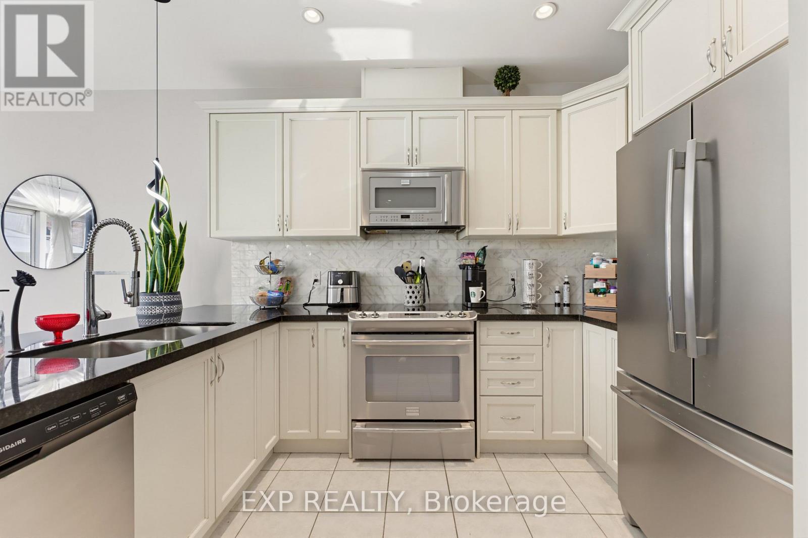 58 Summerberry Way, Hamilton, ON photo 15