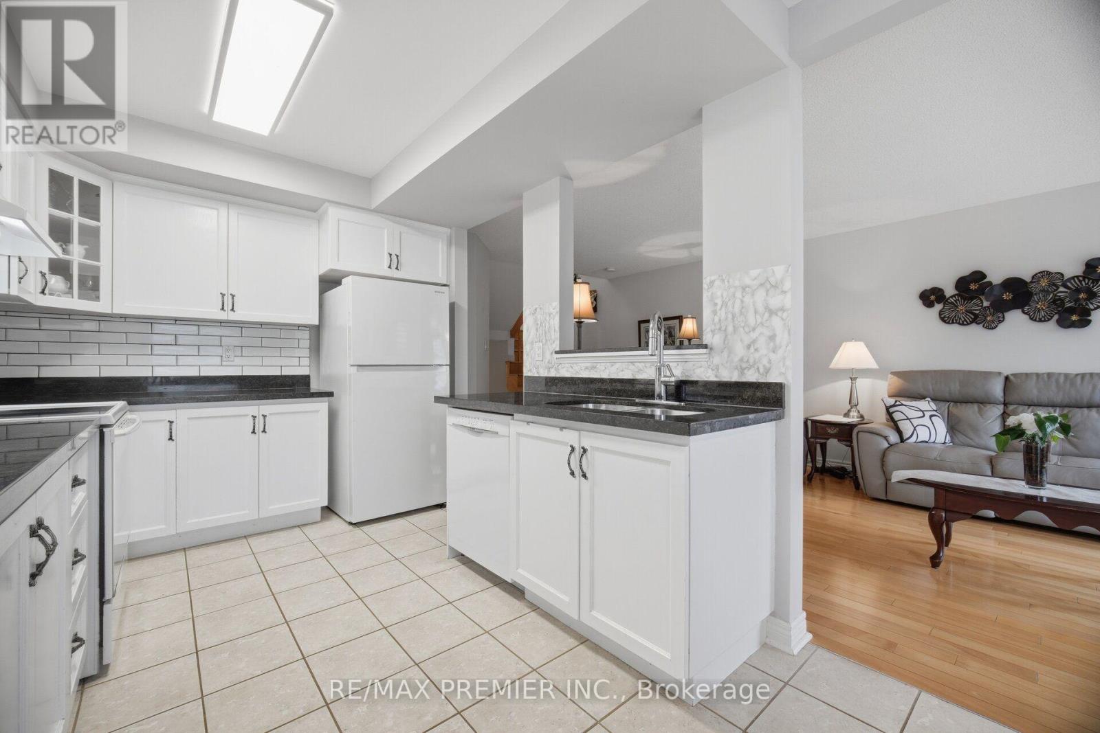 28- 311 Highway 8, Hamilton, ON photo 21
