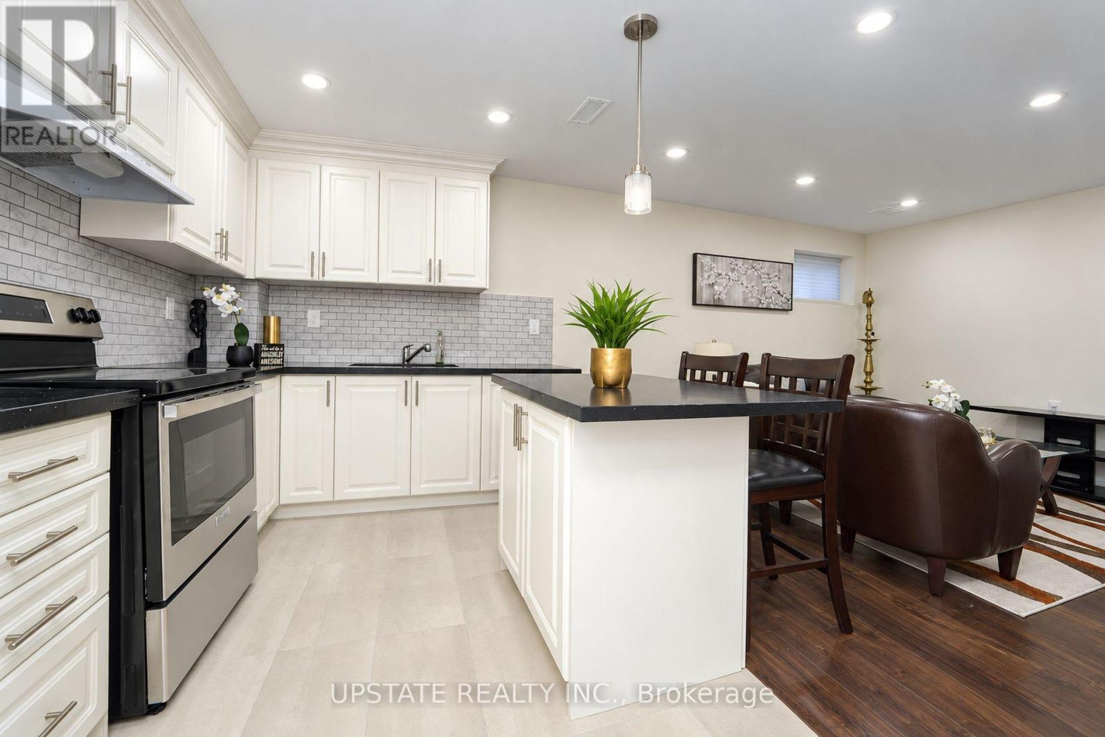 15 Cranwood Circle, Brampton, ON photo 32