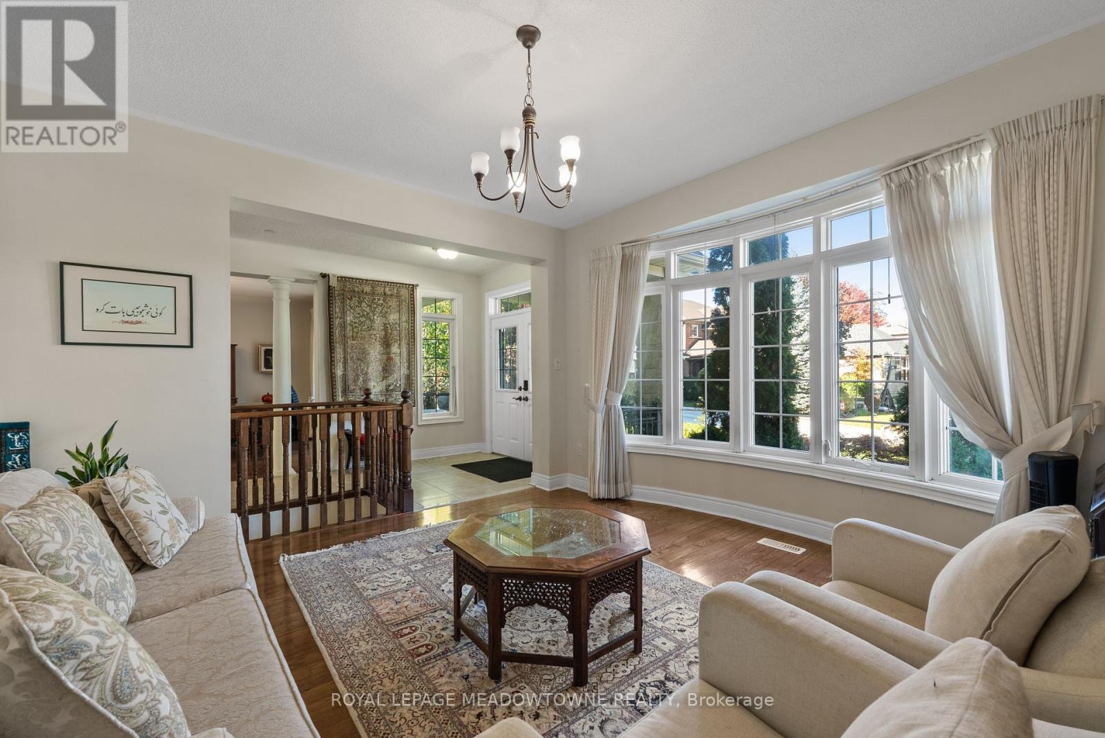 18 Tristan Court, Brampton, ON photo 6