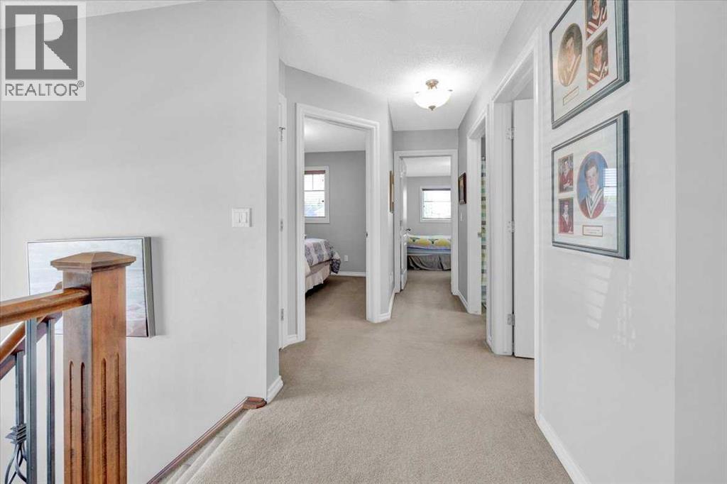 209 Crystal Green Point, photo 21 of 35