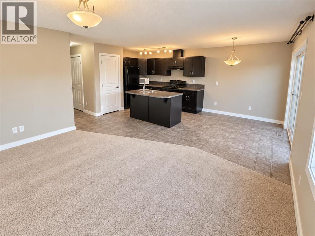 7, 205 Silkstone Road W, Lethbridge — photo 5