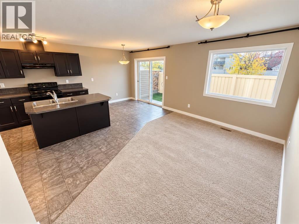 7, 205 Silkstone Road W, Lethbridge — photo 6