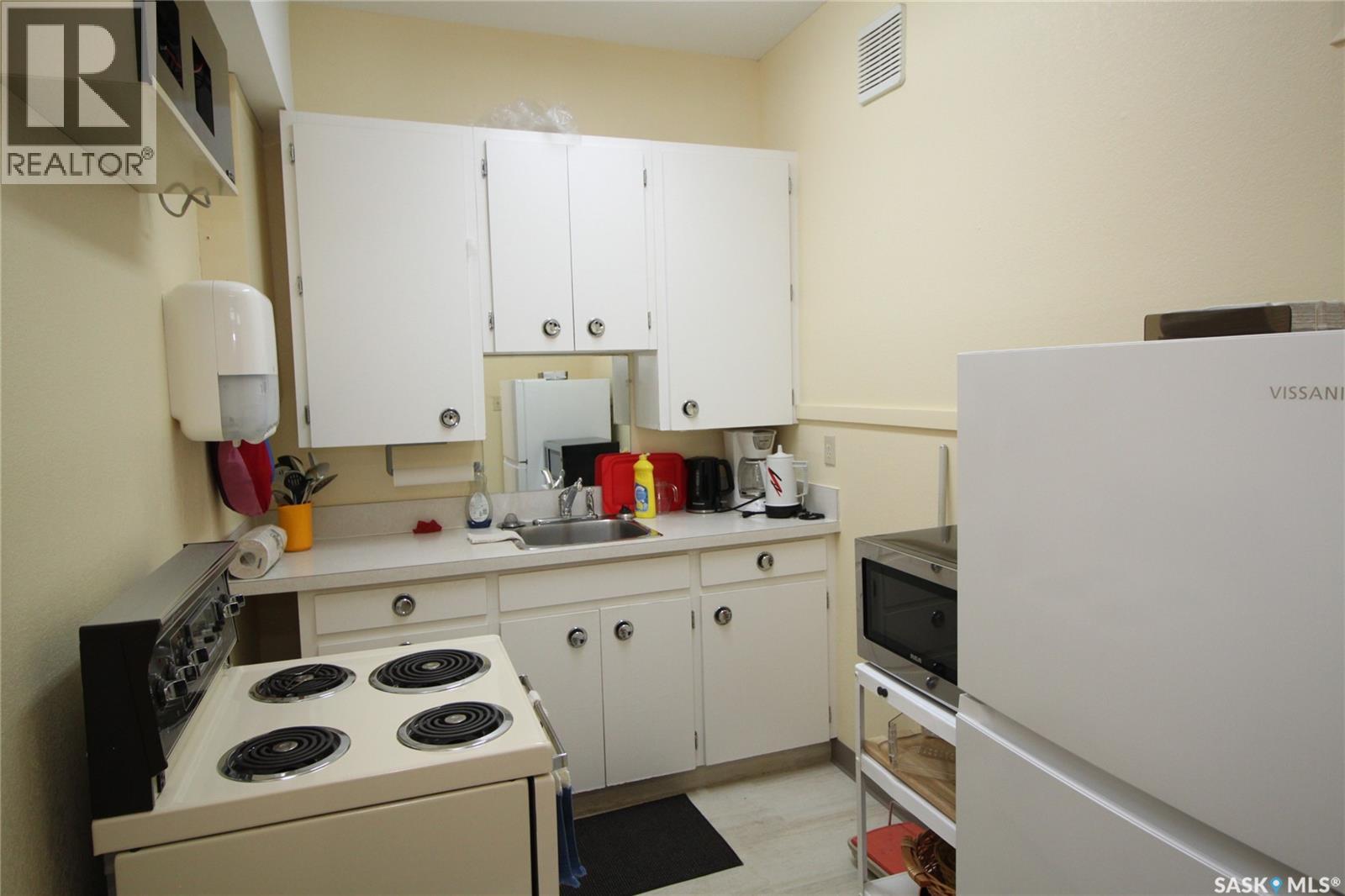 107 2013 Arlington AVENUE, Saskatoon — photo 22