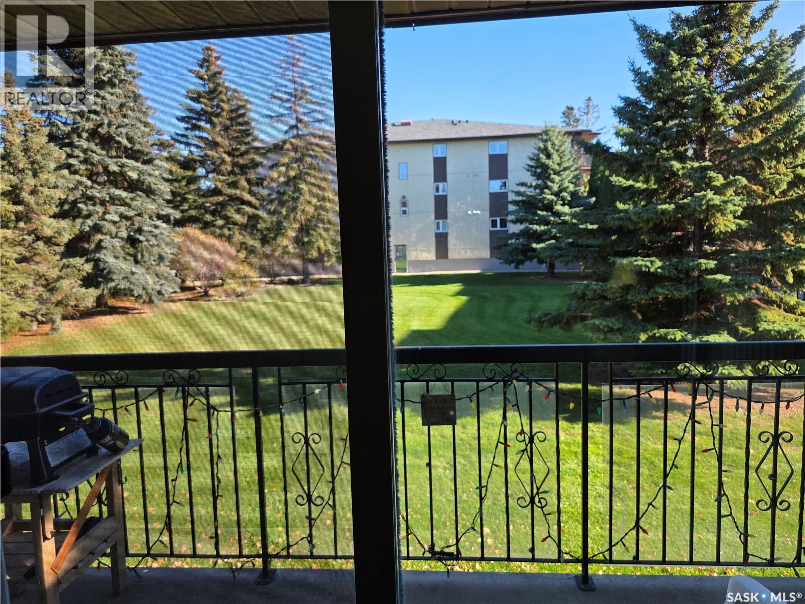 107 2013 Arlington AVENUE, Saskatoon Saskatchewan — photo 6