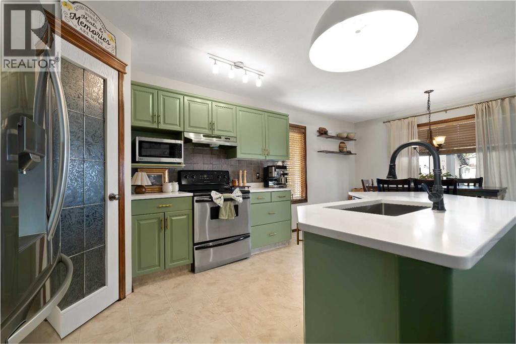 38 Sunrise Road SW - 5