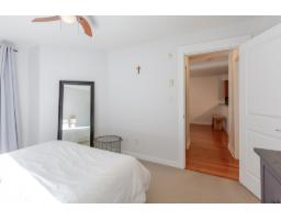 201 20750 Duncan Way, Langley, BC V3A9J6 Photo 16