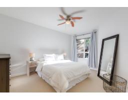 201 20750 Duncan Way, Langley, BC V3A9J6 Photo 14