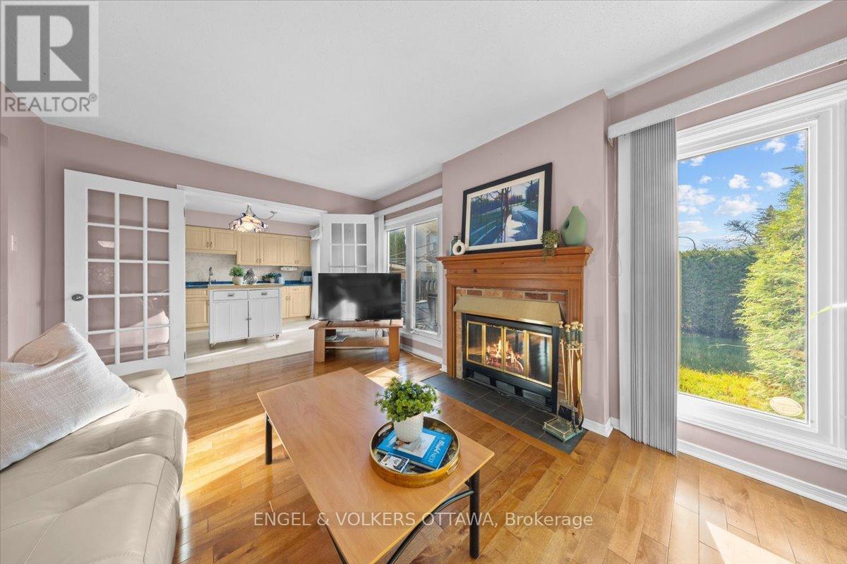 4 Bed, 3 Bath House for Sale in Ottawa – 1678 DES PERDRIX CRESCENT, Ottawa – MLS# X14117336 - Image 11