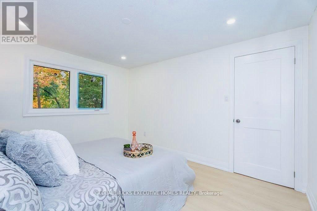4 Virgilwood Crescent, Barrie photo 12