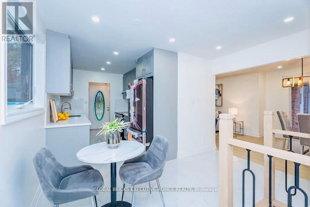 4 Virgilwood Crescent, Barrie photo 8