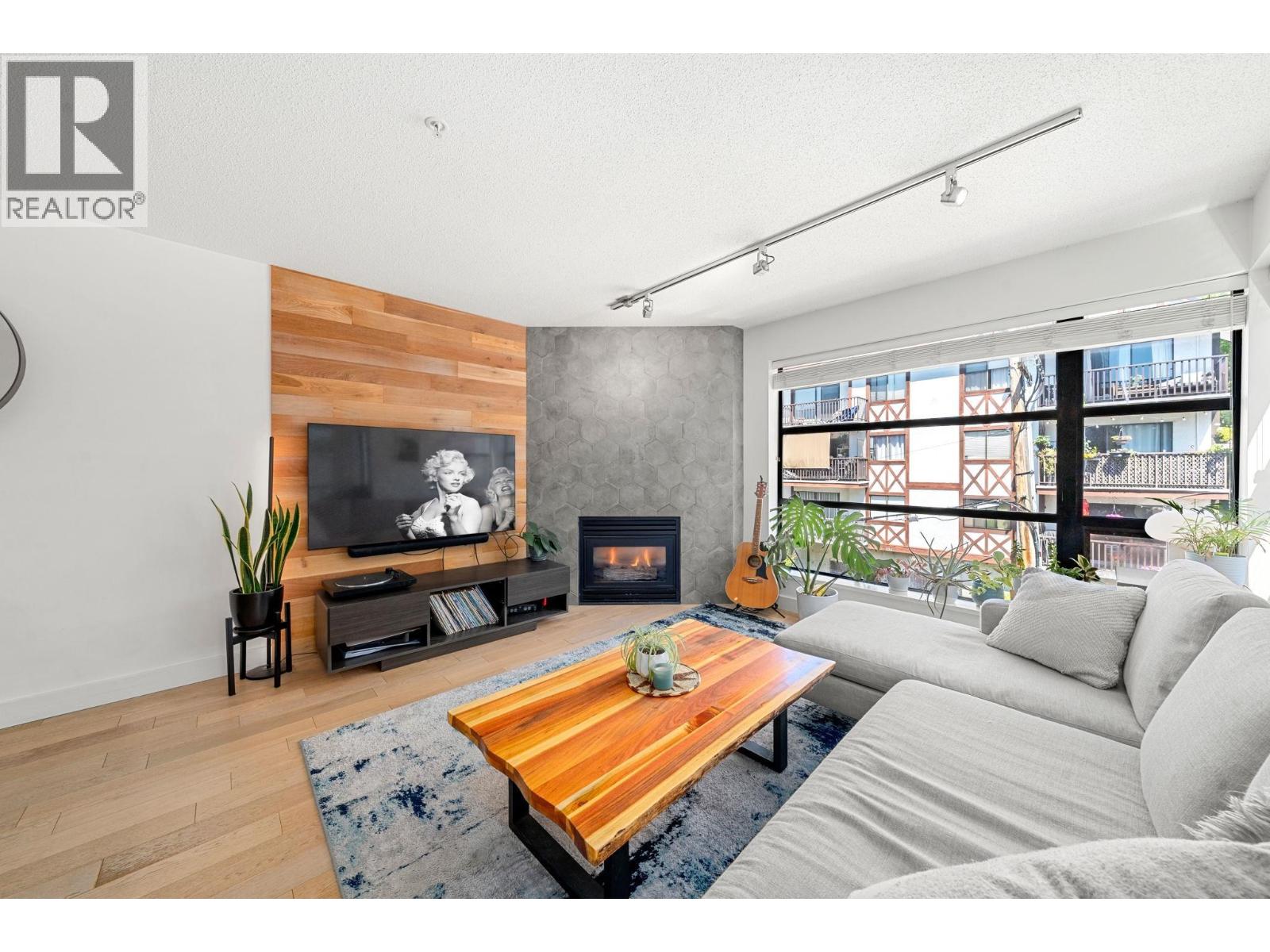 404 124 W 3rd Street, North Vancouver — photo 23
