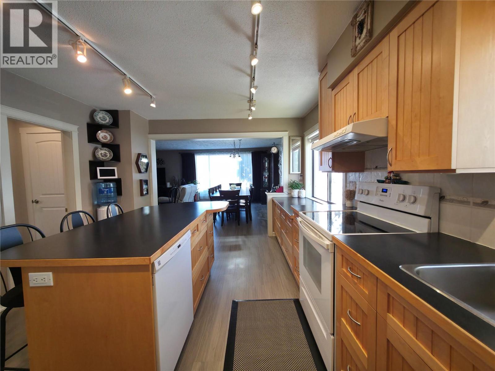  10319 12th Avenue, Osoyoos - Image 1