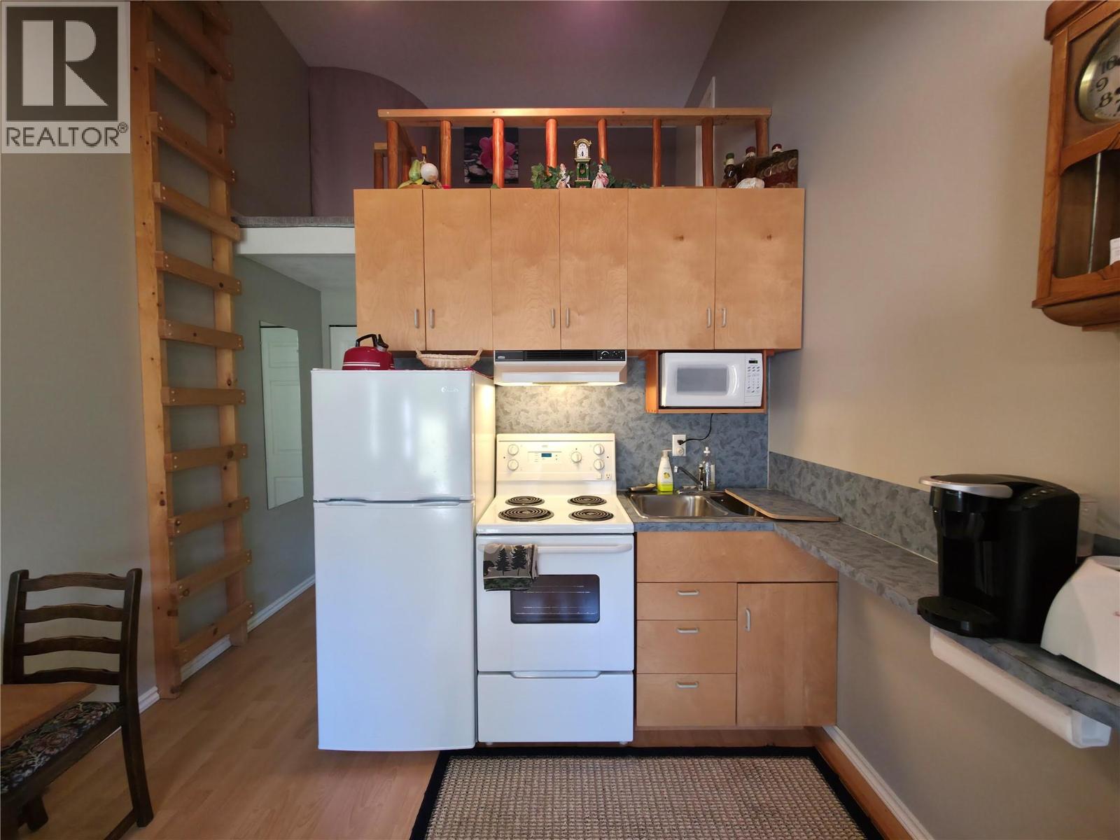  10319 12th Avenue, Osoyoos - Image 1